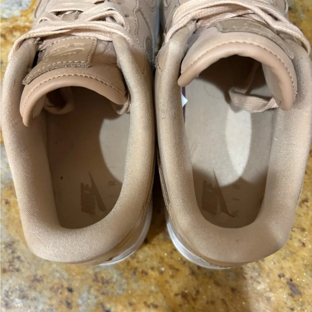 Nike Air Force 1 size 9